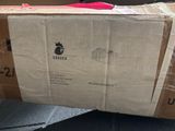 a box that is sitting on the floor in the room