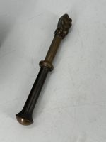 Mortier et son pilon en bronze à décor de grotesque en bas r… (photo 3)