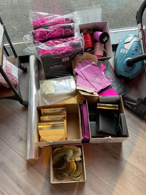 a lot of items that are sitting on the floor