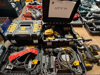a lot of tools that are sitting on the floor