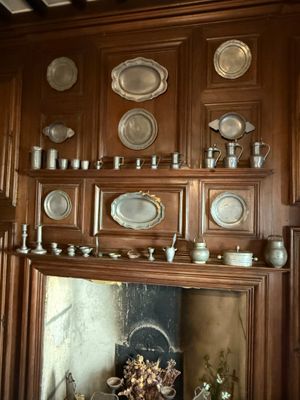 Réunion d'étains anciens, retrait à Bretenoux - 46,