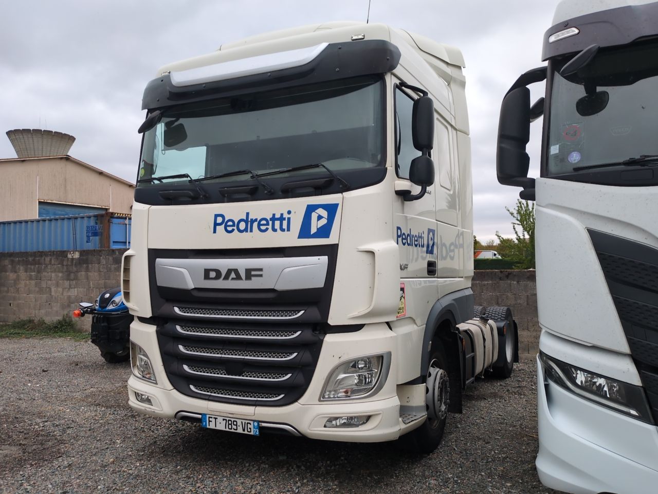 LIEU DE STOCKAGE : Tours - DAF - TRACTEUR ROUTIER 4X2 FT 480…