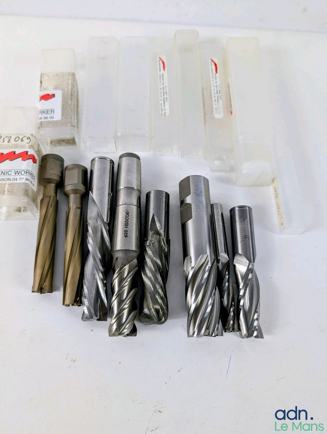 Lot de divers outils de la marque MECANIC WORKER de fabricat…