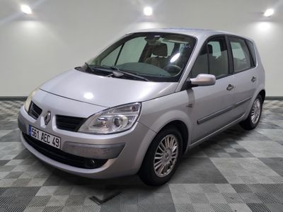 RENAULT - SCENIC 2.0 16V PRIVILÈGE - ES - Mise en service: 1…