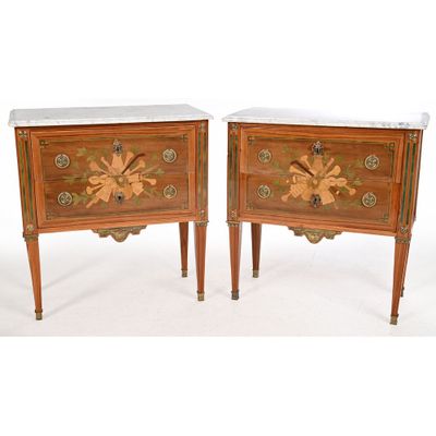 paire de commodes à plateau en marbre de style Louis XVI, fin du XIXe siècle