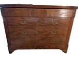 image d'une commode en bois sur fond blanc