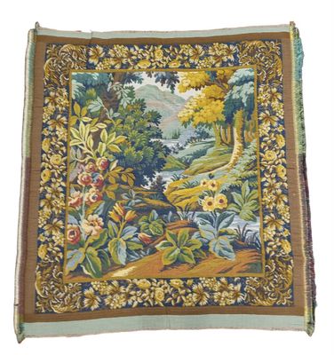 LA FILANDIERE Tapisserie en laine à motif d'un paysage et fr…