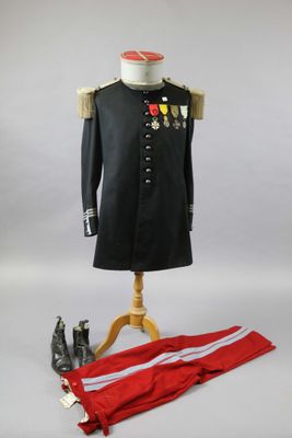 uniform of a man in a military uniform and a pair of shoes