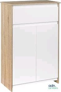 le meuble est en bois et comporte deux portes