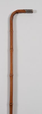 Canne à fût en bambou, pommeau équerre à plaque d'argent. - Photo 1