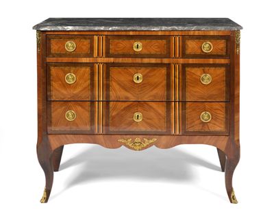 Commode en bois de placage à double rangs de cannelures simu… - Photo 1