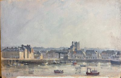 un tableau représentant des bateaux sur l'eau près d'une ville