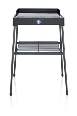 un barbecue noir sur fond blanc, avec le couvercle ouvert
