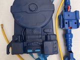 a close up of a blue and yellow hose and a blue and yellow hose