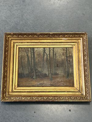 une peinture à l'huile représentant une scène boisée avec des arbres au premier plan