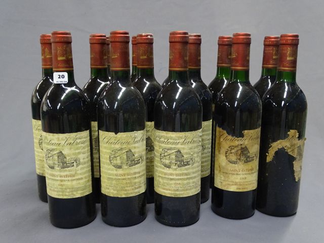 CHATEAU VALROSE : 11 bouteilles SAINT ESTEPHE, année 1988, joint ...