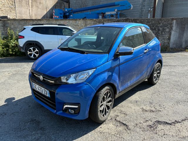 Véhicule particulier sans permis AIXAM Coupé immatriculé GC-473-Z...
