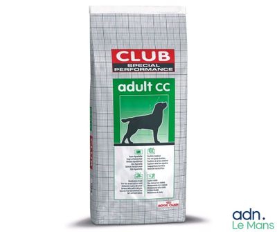 un sac de croquettes pour chien sur lequel figure un chien noir