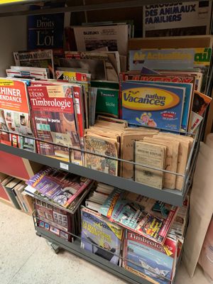 Lot de revues dont Antiquités Brocante