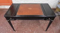 Table "à la Tronchin", en acajou noirci, sous main cuir et p… (photo 4)