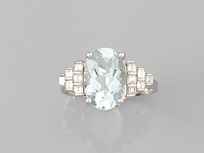 Bague ovale en aigue-marine et diamants