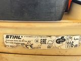 un gros plan de l'arrière d'une machine Stihl