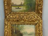 deux tableaux encadrés représentant des bateaux sur une rivière, avec des arbres en arrière-plan