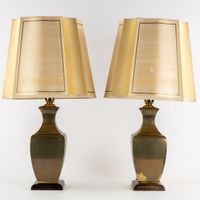 Deknudt, paire de lampes de table, bronze doré et bois, styl… (photo 3)