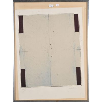une image représentant un tableau représentant une place, encadré et accroché au mur