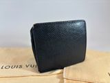 louis vuitt wallet in black