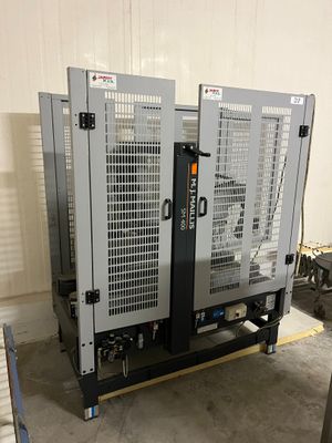 deux machines installées dans une pièce