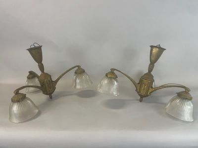 Lumières de l'oeil, Paris Paire de lustres en laiton avec tu…