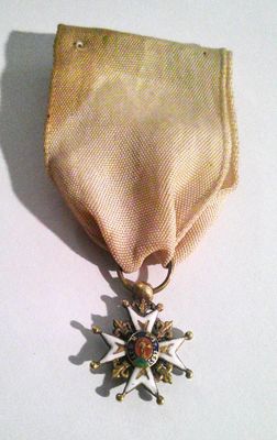 médaille de l'Ordre de l'Étoile de l'Ordre de la Croix-Rouge