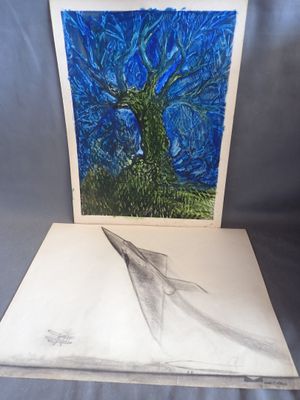 dessin représentant un arbre avec un ciel bleu en arrière-plan et un oiseau au premier plan