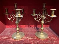 Paire de candélabres en laiton, début XXème, H : 33 cm