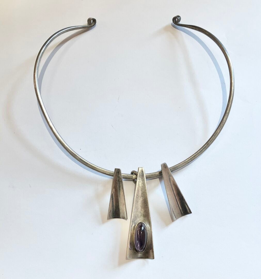 JENS ASBY COLLIER torque en argent 925 millièmes, retenant t…