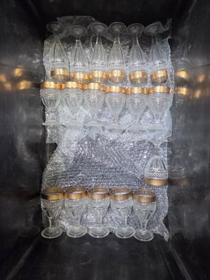 VERRERIE, ensemble de six verres à eau, six verres à vin, si…
