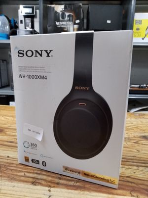 Casque sans fil Sony WH-1000XM4 dans son emballage d'origine