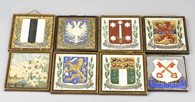 six carreaux ornés d'un blason