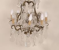 Important lustre cage à huit bras de lumières. (photo 3)