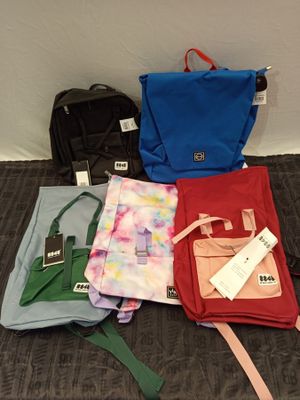 Lot de 30 sacs à dos - différents modèles