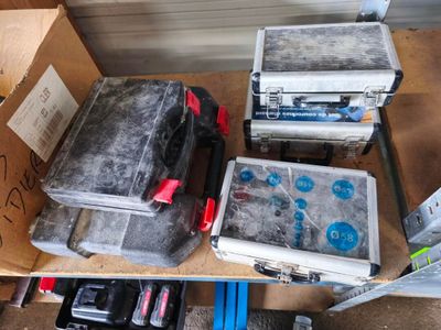 2 coffrets de scies cloches diamants LEMAN et CARAT - Photo 1