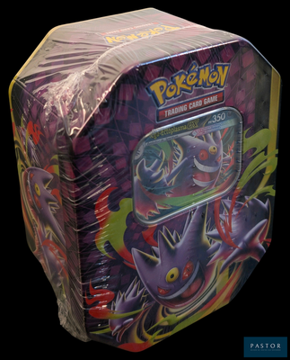 une boîte de jeu de cartes à collectionner Pokémon sur fond noir