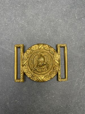 Boucle de ceinture en laiton doré, motif aigle.