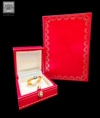 an image of a red box with a ring inside of it