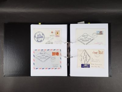 1 classeur vert de plus de 210 lettres et cartes, entiers PO…