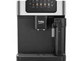 une machine à café noire et argentée sur fond blanc
