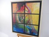 un tableau représentant une femme assise devant un chevalet, près d'une fenêtre