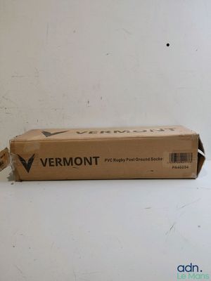 the box is empty and ready to be opened on the table