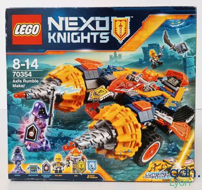 Le coffret Lego Nexo Knights est présenté dans sa boîte